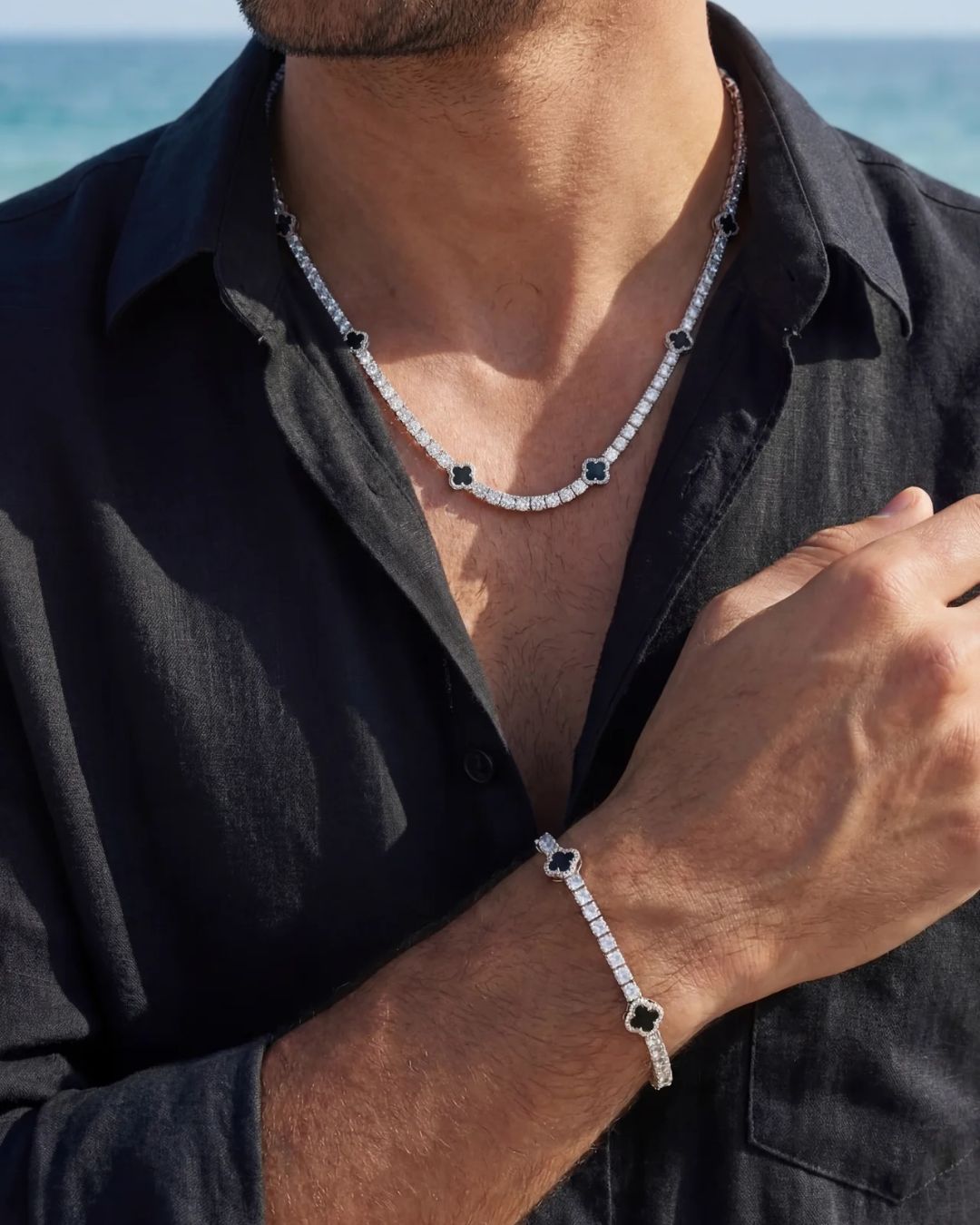 Akaardin® Clover Bracelet | Onyx Silver